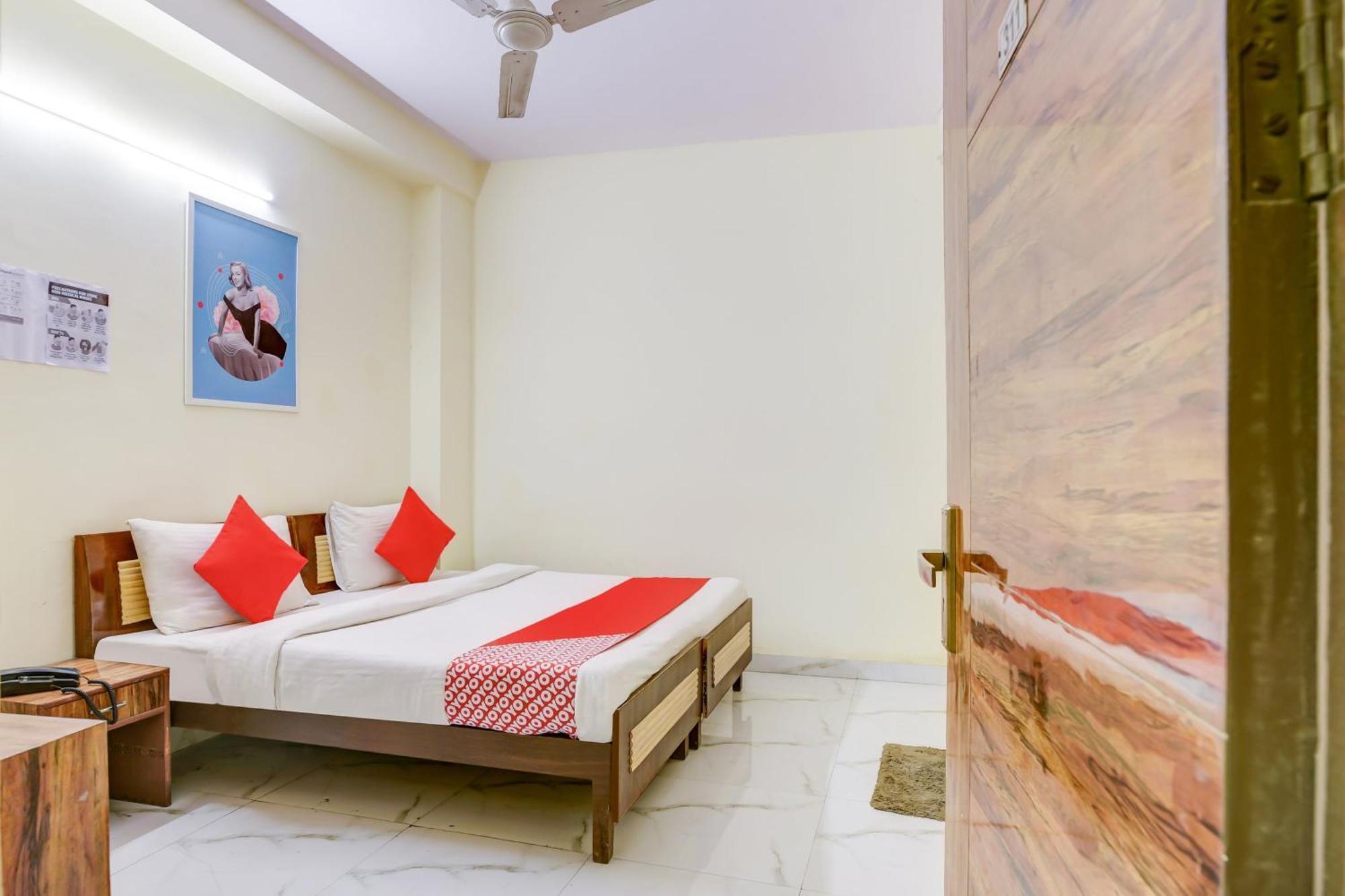 Hotel O 74192 Vishwakarma Palace Delhi Zewnętrze zdjęcie