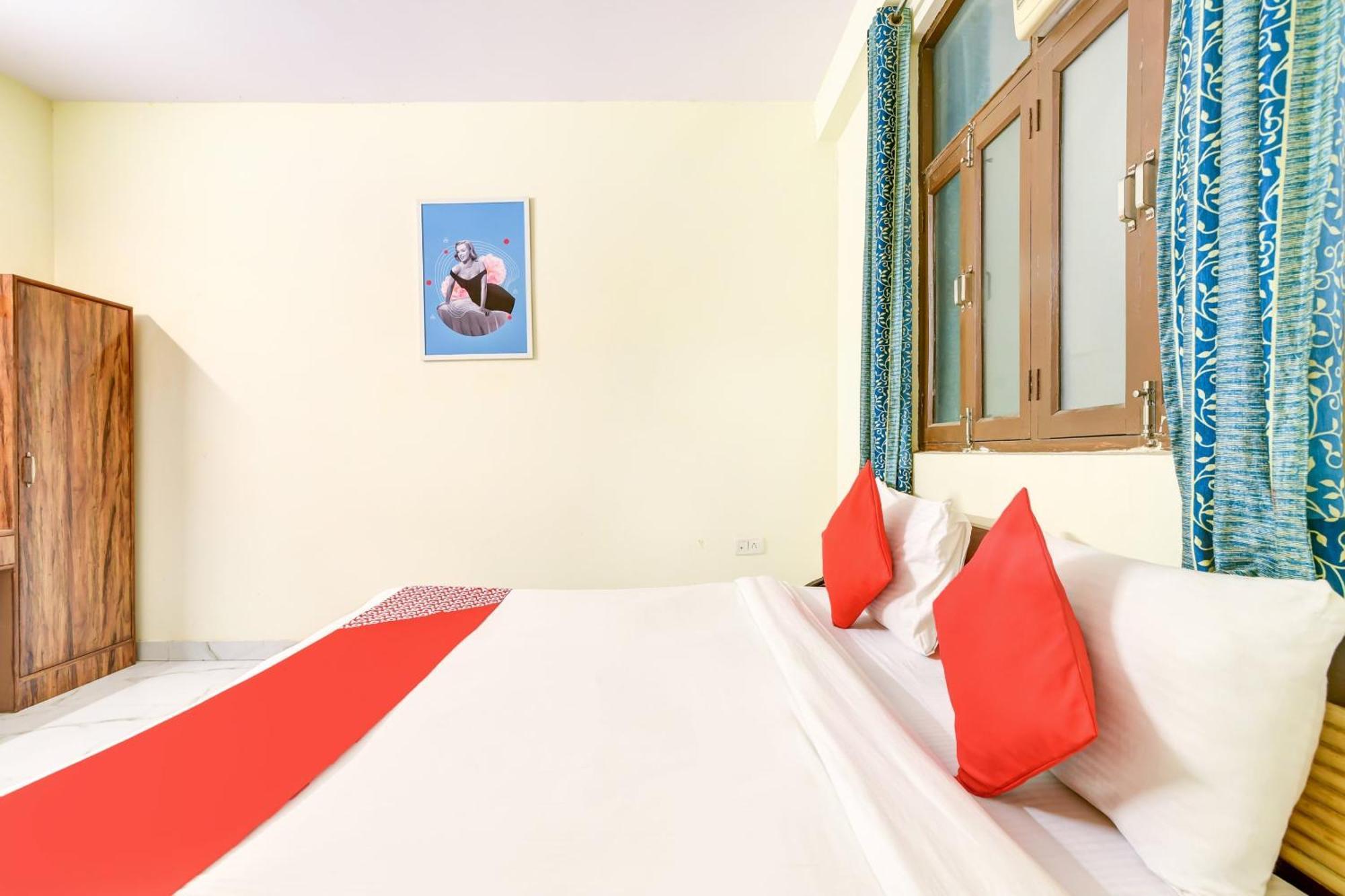 Hotel O 74192 Vishwakarma Palace Delhi Zewnętrze zdjęcie