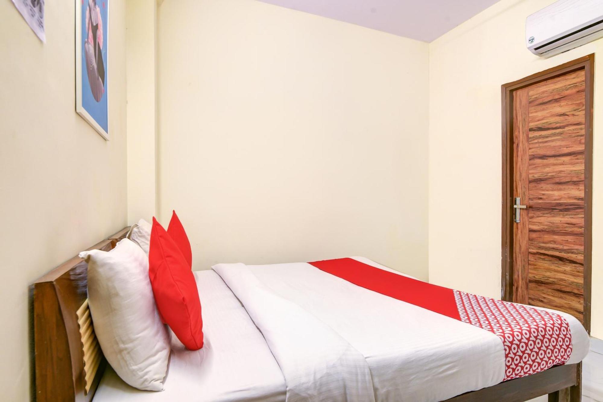 Hotel O 74192 Vishwakarma Palace Delhi Zewnętrze zdjęcie