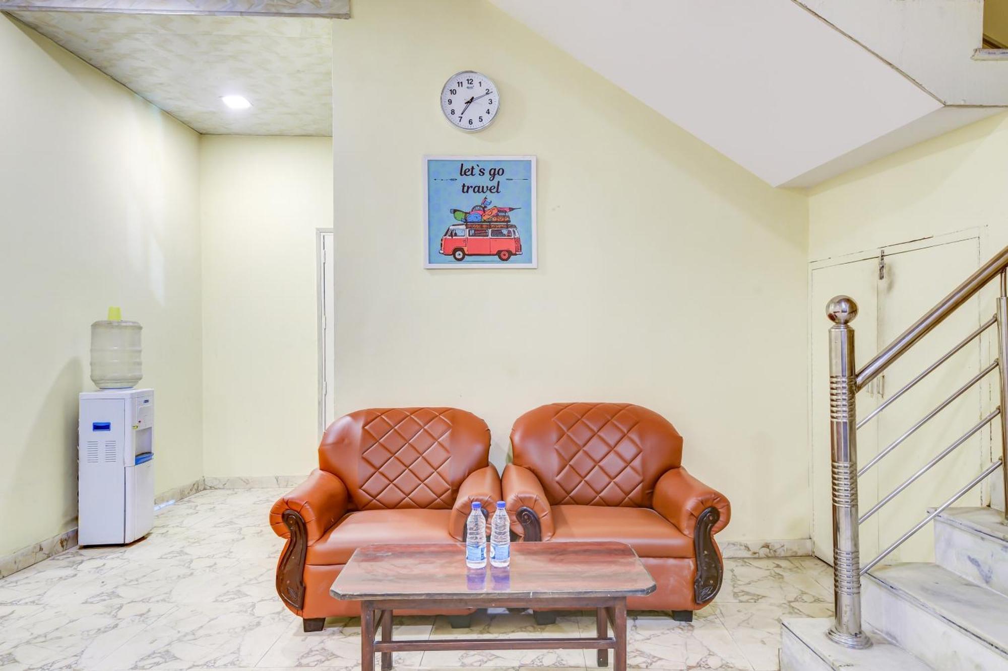 Hotel O 74192 Vishwakarma Palace Delhi Zewnętrze zdjęcie